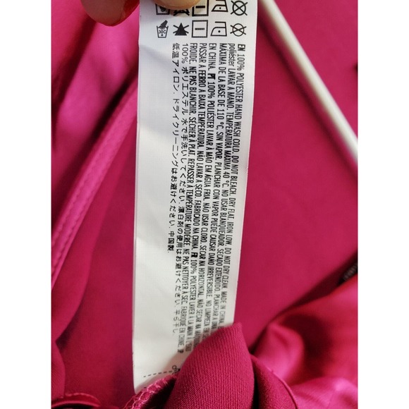 FOREVER 21 Satin Top Womens XS Magenta Polyester‎ Bell Sleeve V Neck Drawstring - Picture 8 of 9